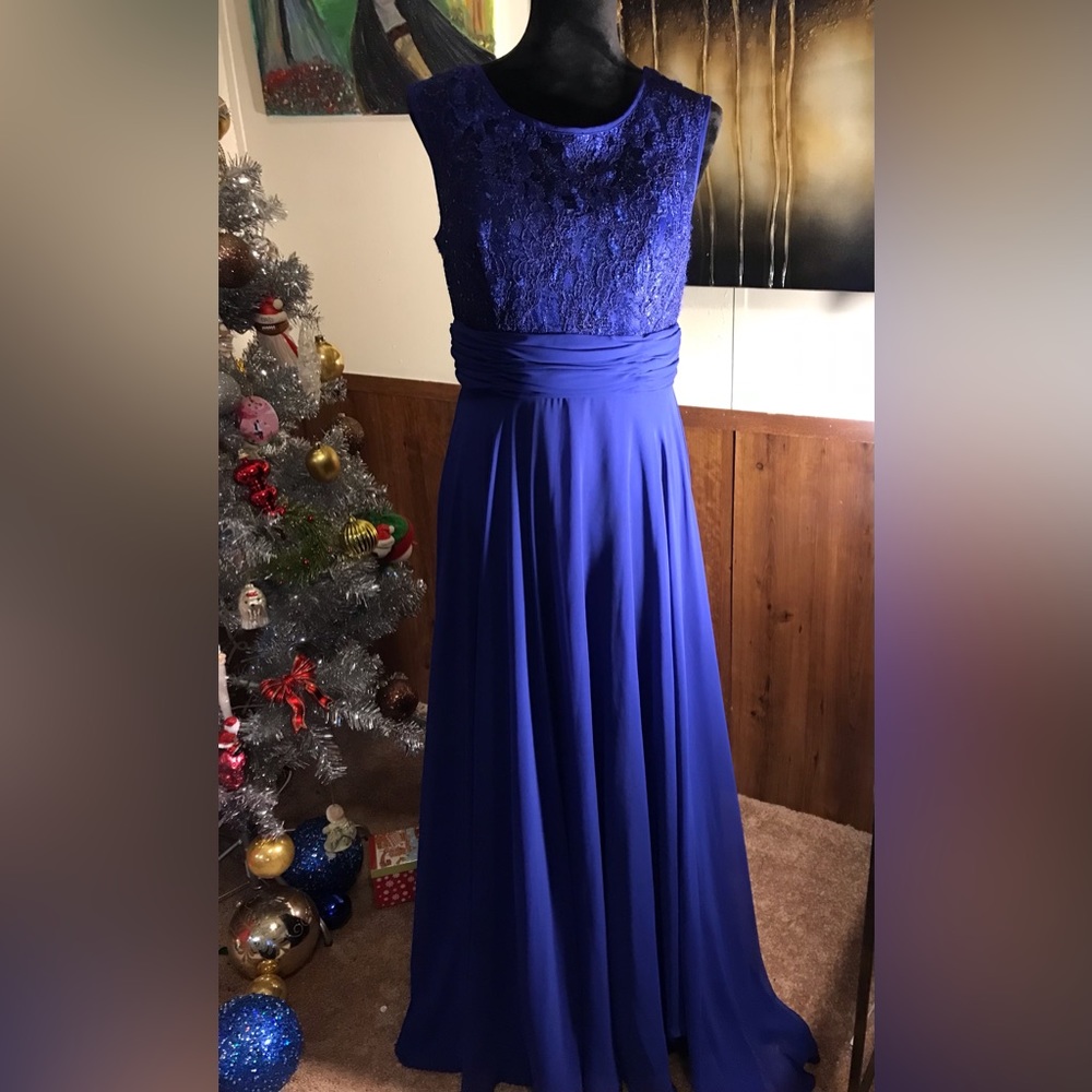 Cindy formal dress size L